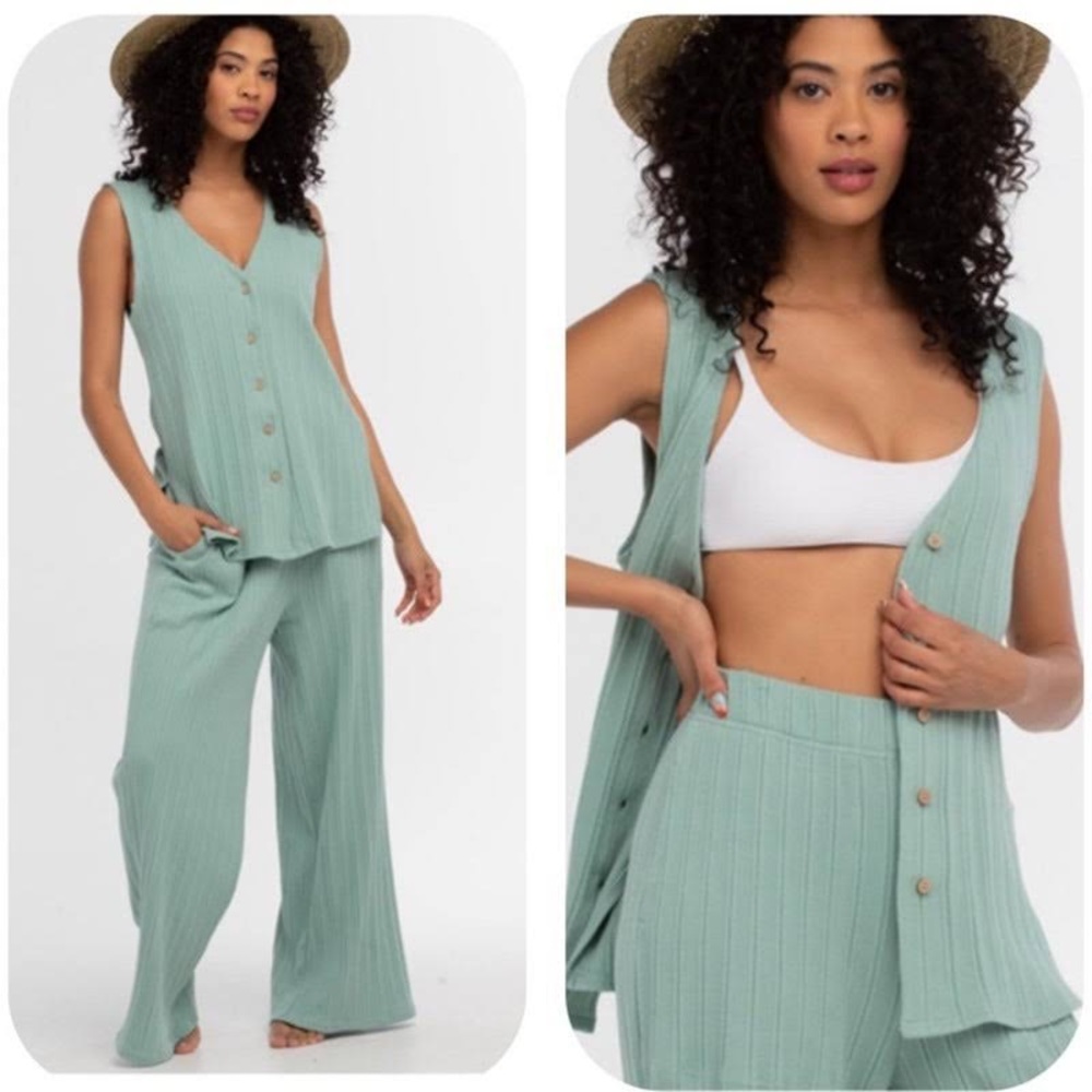FREE PEOPLE
Dana Set- April Mist